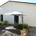 Lägenhetshotell Terra Dei Santi Country House