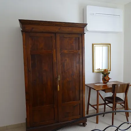 Terra Dei Santi 아파트호텔 4*