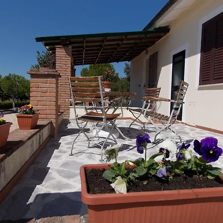 Terra Dei Santi Country House Lägenhetshotell Spello
