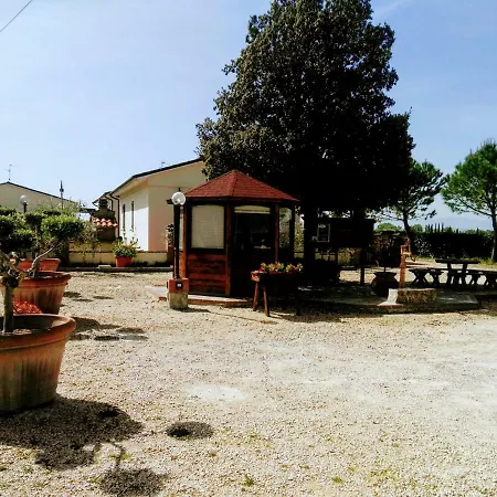 Terra Dei Santi 아파트호텔 스펠로