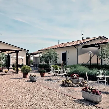 Hotel apartamentowy Terra Dei Santi Spello