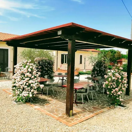 Terra Dei Santi Hotel apartamentowy 4*